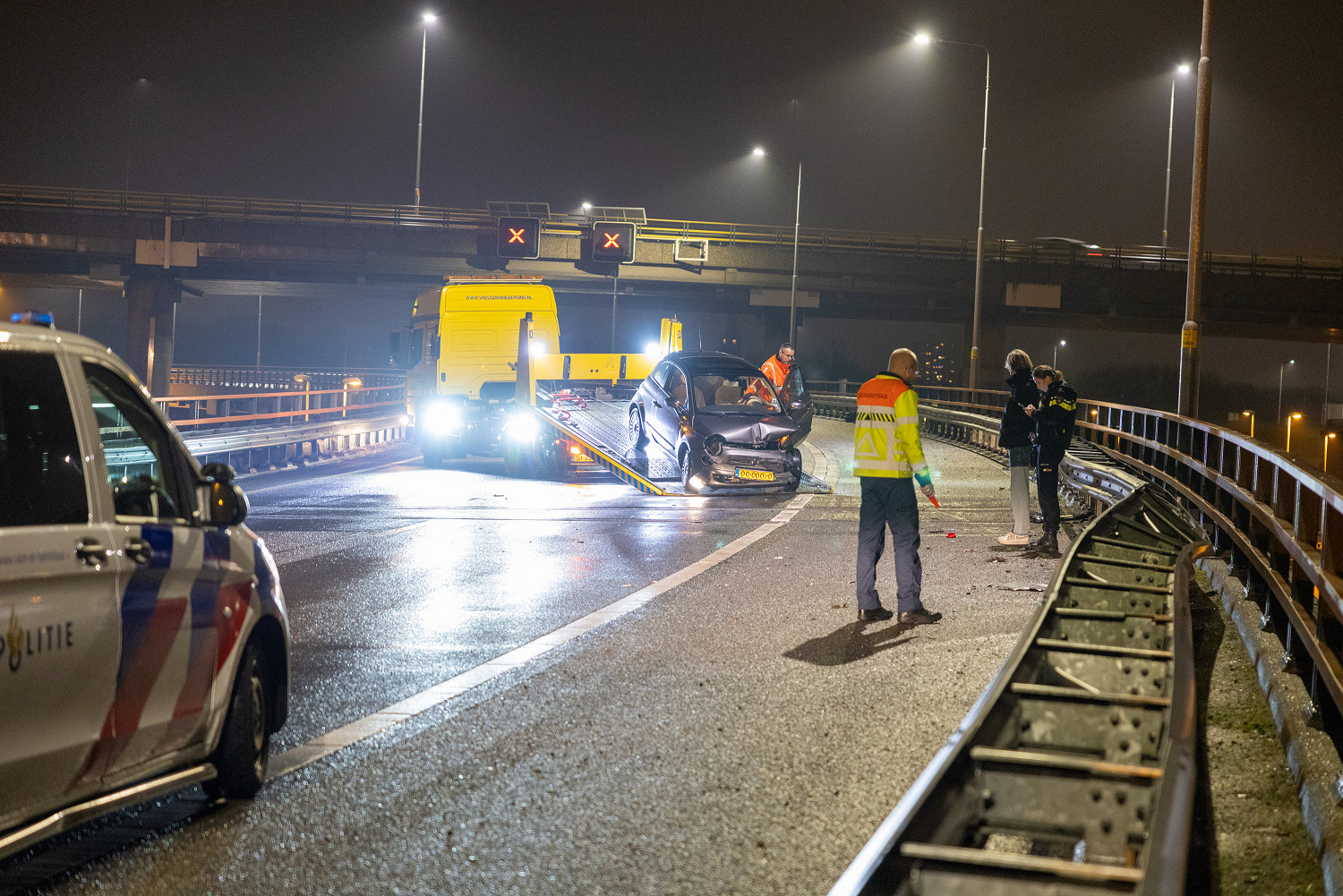 Ted van Doorn of Vreugdenhil Berging records a response time of 4:51 minutes at the Prins Clausplein interchange, late in the evening of 27 December 2021